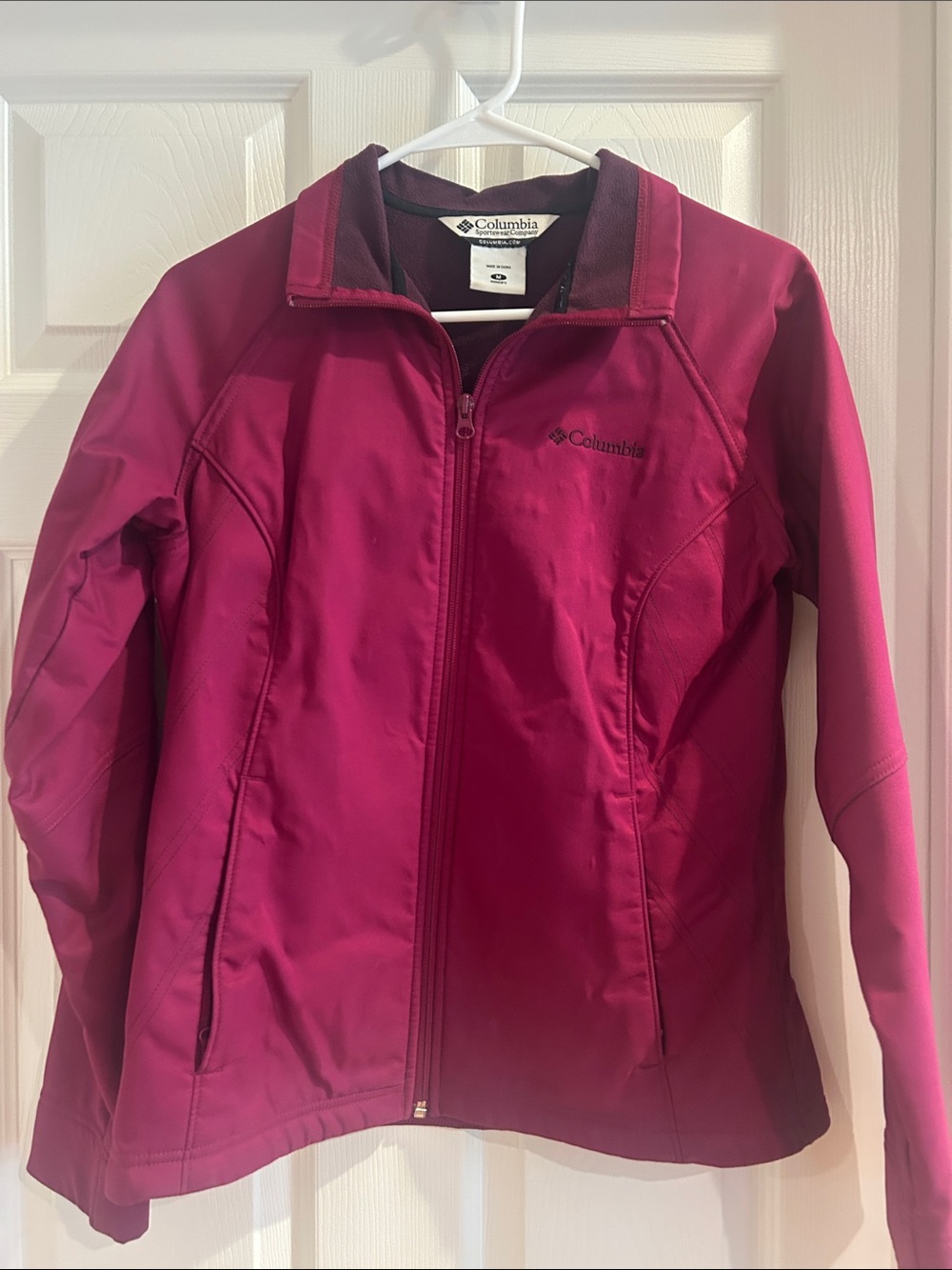Columbia Women's Raspberry Softshell Utility Jacket